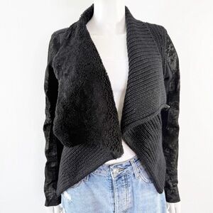 Eli Tahari Black Knit Sweater Cardigan Size M Leather Sleeves Faux Fur Collar